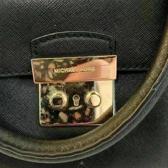 MICHAEL KORS bridgette saffiano lock key small bag black - Picture 4 of 14